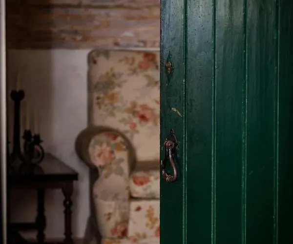 农家乐 昆塔福斯酒店 *