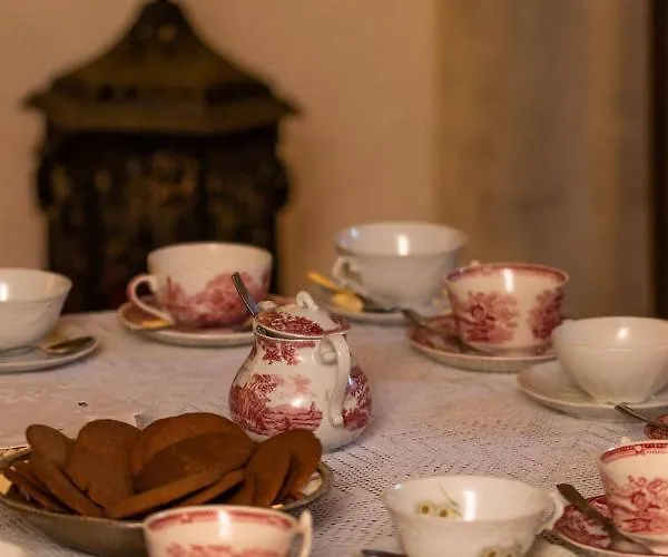 昆塔福斯酒店 *